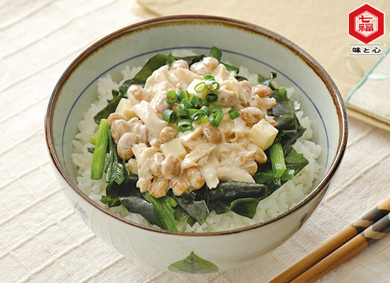 たんぱく質たっぷり！ささ身納豆丼